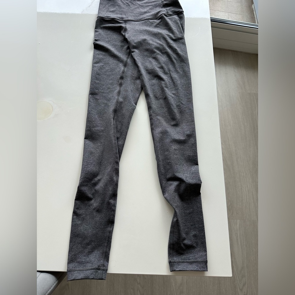 Lulu lemon leggings size 4, High waist.